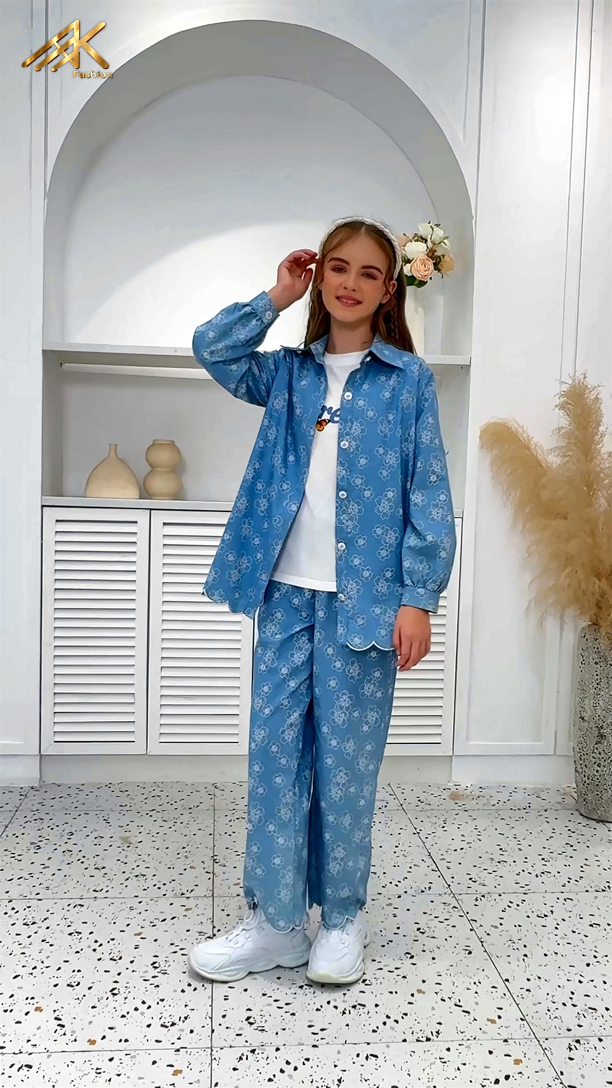 Blue floral shacket set with scalloped hem